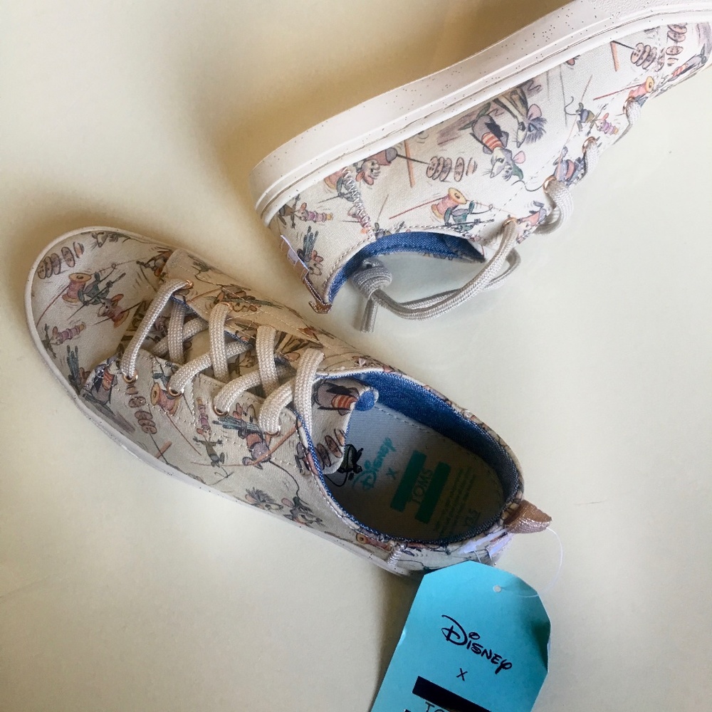 Brand new Disney * Toms Taupe Gus and Jaq